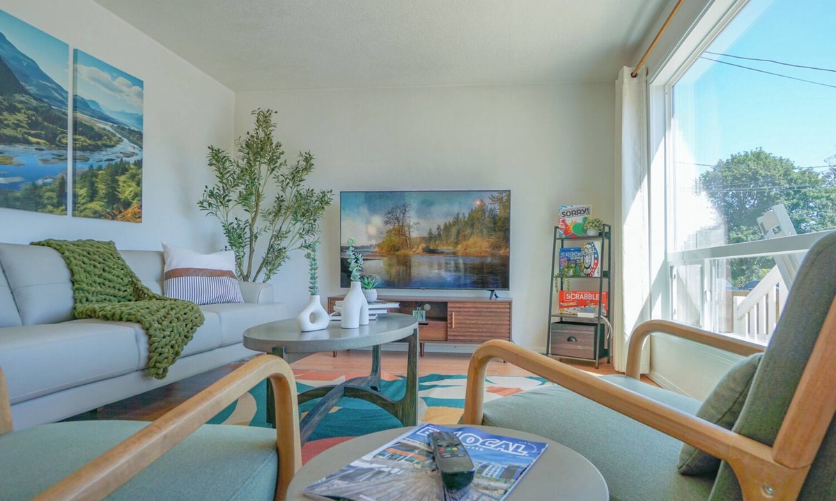 Camas House | The Sunshine Camas home