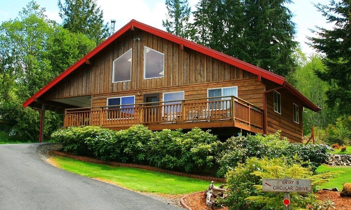 Port Angeles Cottage | This Is The Place - Your Year Round Getaway! N. W. Living At Its Best!