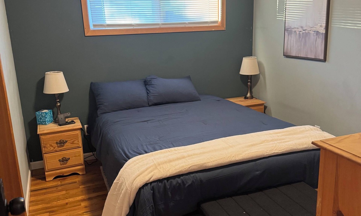 Spokane House | Three Bedroom Home close to downtown Spokane and Long Lake!