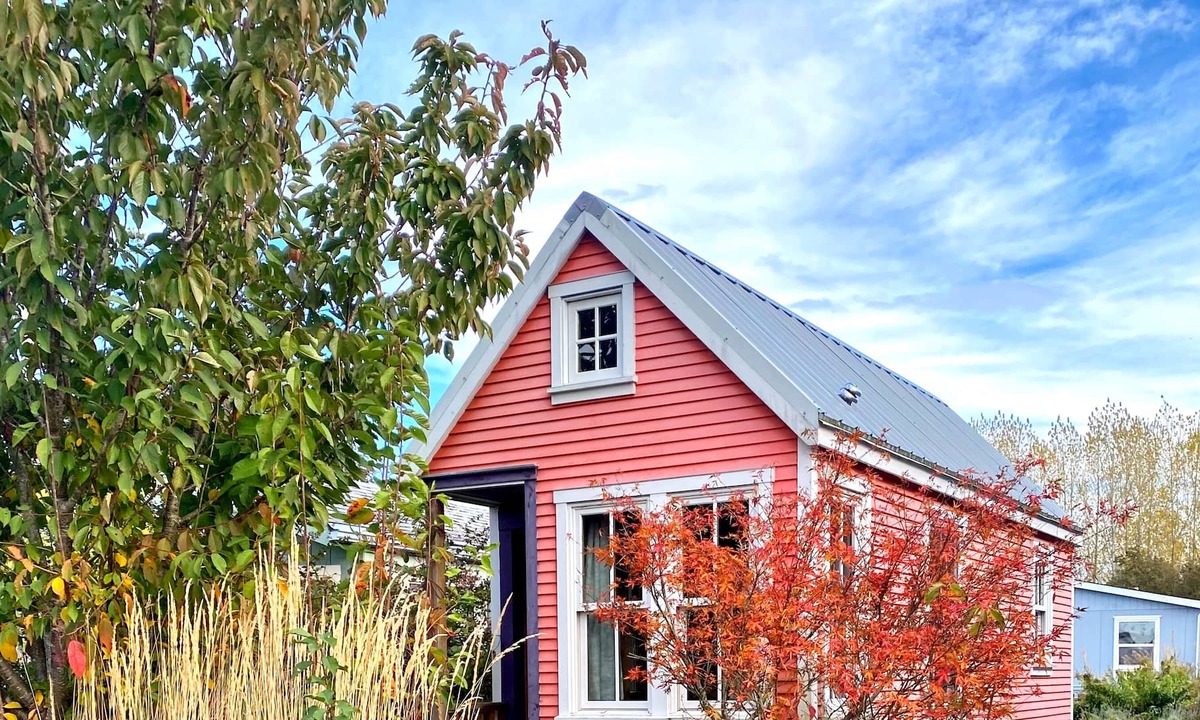 Point Roberts Cabin | Tiny home just steps from South Beach!