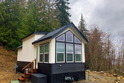 Sandpoint Apartment | Tiny Lake Retreat