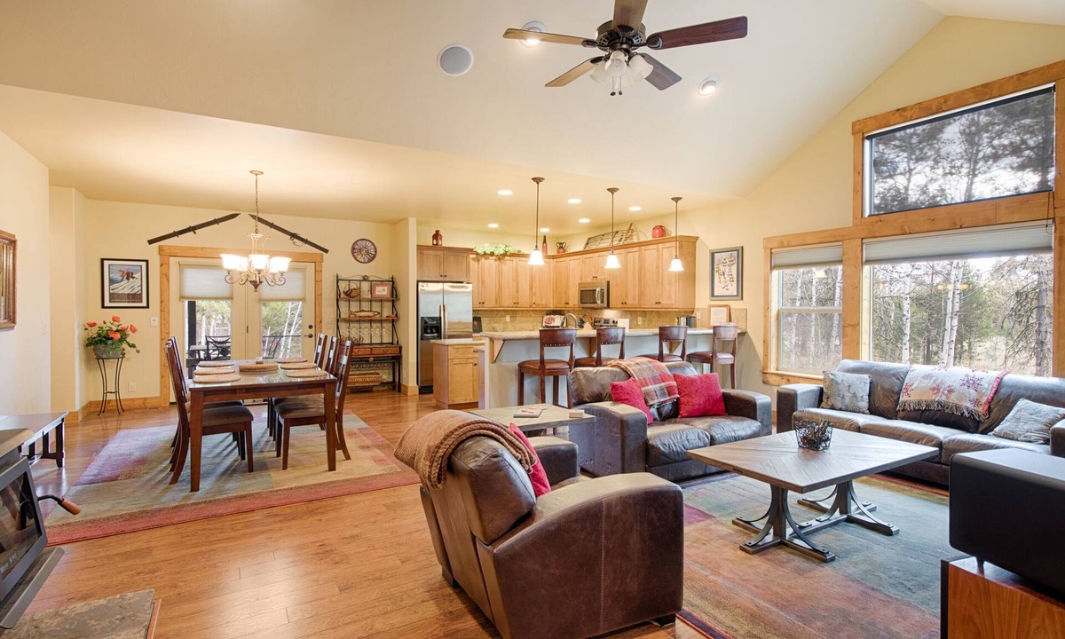McCall House | TJ's Mountain Haus: Hot Tub, Air Conditioning, Pet Friendly