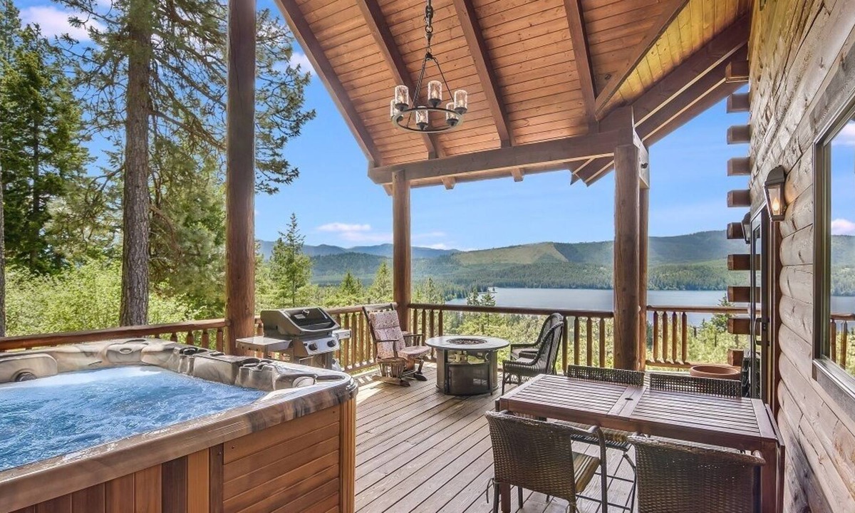 Roslyn Ridge House | TOP VIEW HOME+Game Room-Covered Patio w/ Hot Tub-Fire Pit-Book-n-SAVE NOW!