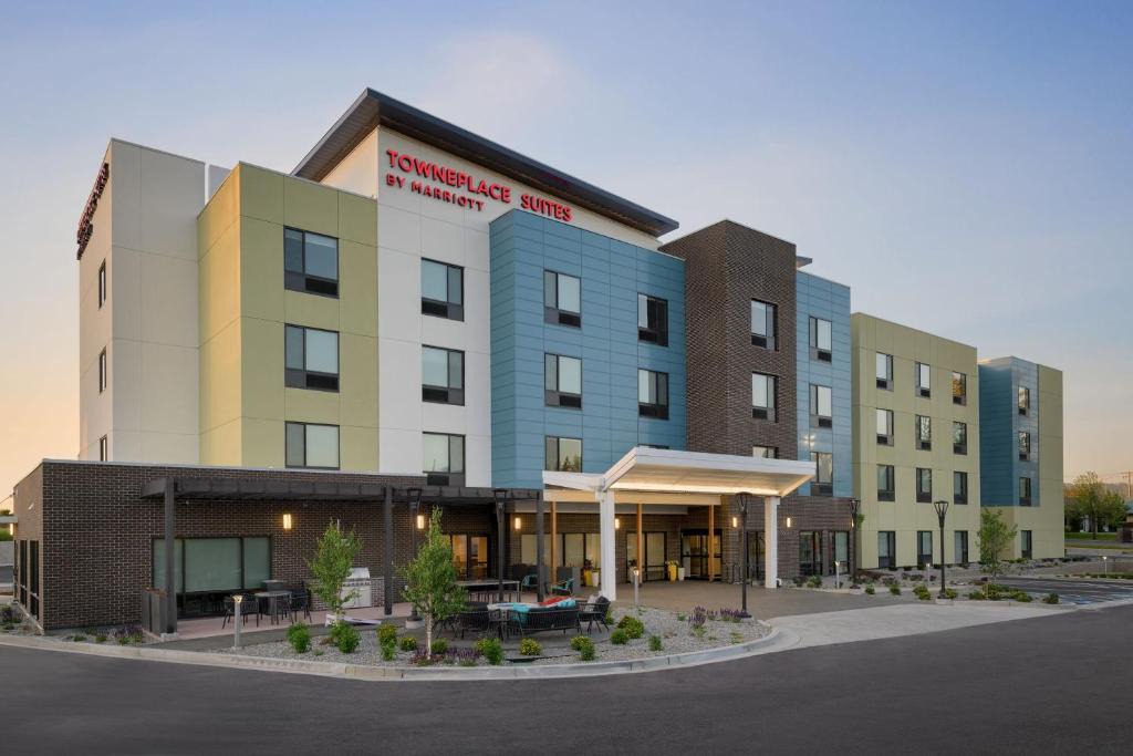 Coeur d'Alene Hotel | TownePlace Suites by Marriott Coeur d'Alene