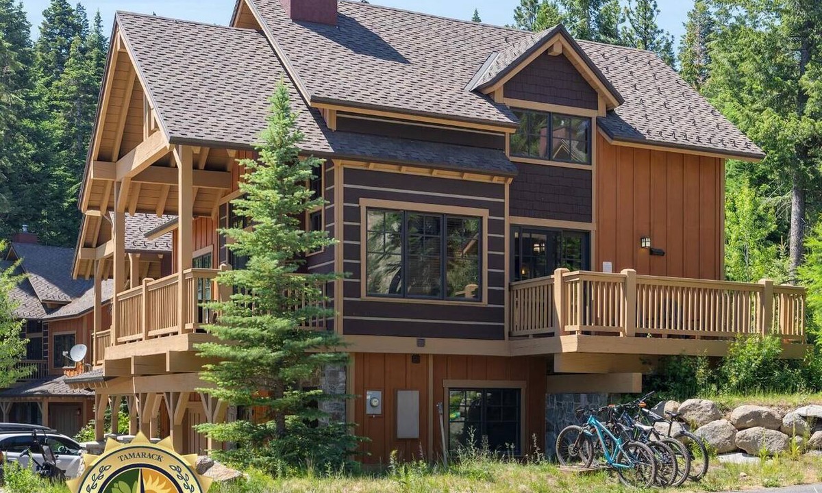 Tamarack Resort House | Traditional Townhome |Private Hot Tub, Soaking Tub
