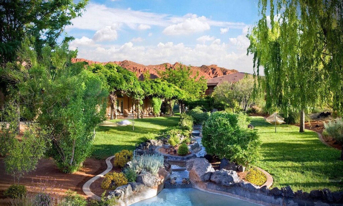 Ivins Villa | Tranquil Desert Hideaway w/Scenic Balcony Views | Snow Canyon State Park -1.3mi