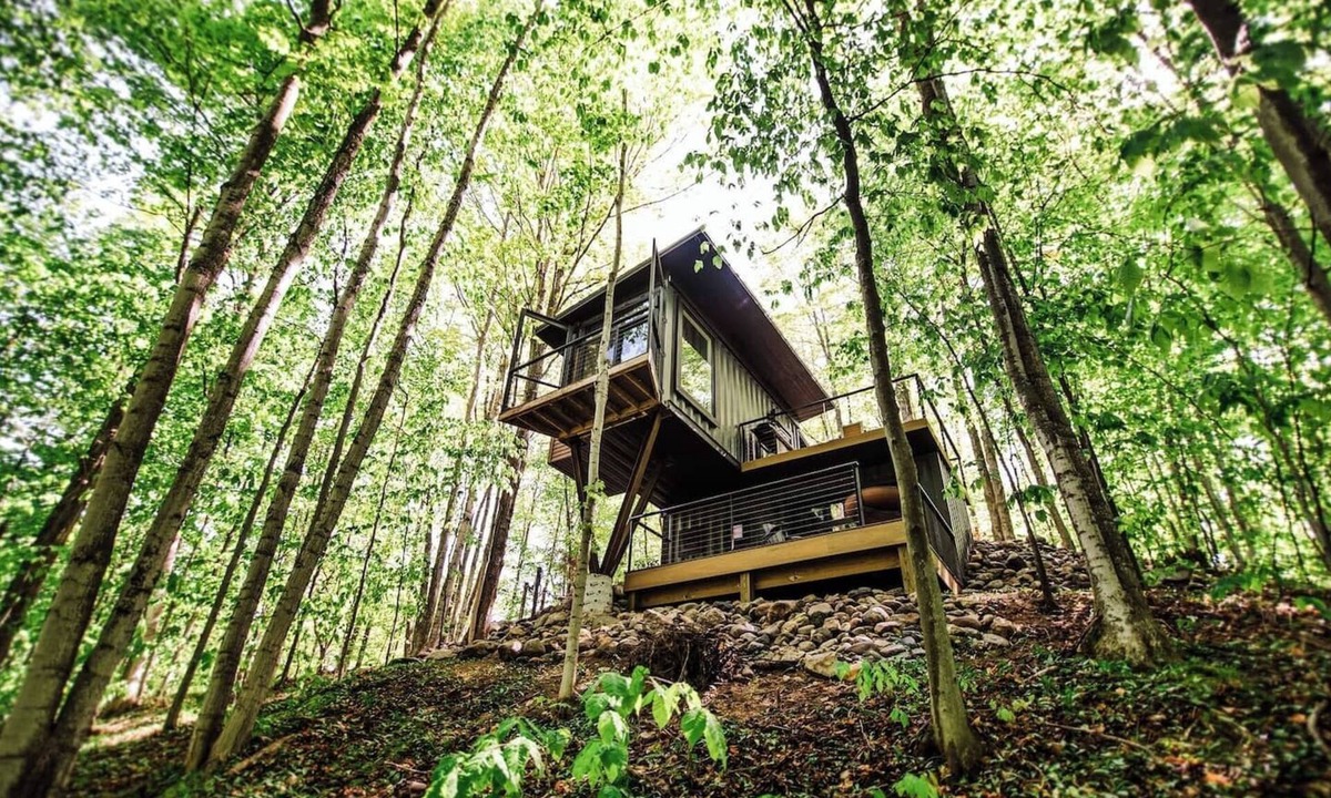 Charlevoix House | Treehouse Private Acerage