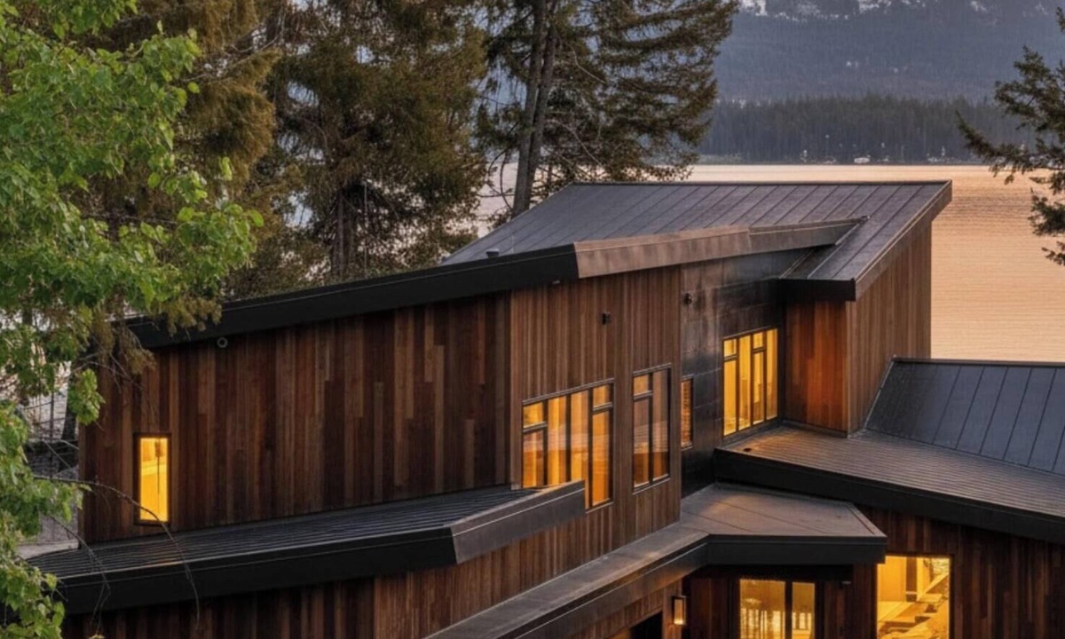 McCall House | Ultra modern for 16, private dock + beach