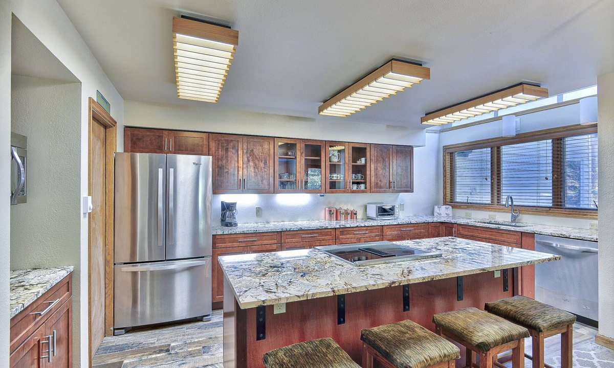 Winter Park Condo | Updated ground-level Ski In/Ski Out condo. Pool & Hot Tub access included