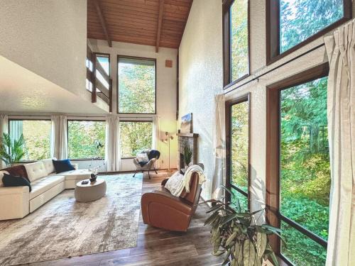 Kenmore House | Uplake Forest Retreat