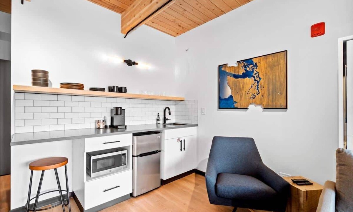 West Central Apartment | Uprise 4 Bridgewater Lofts