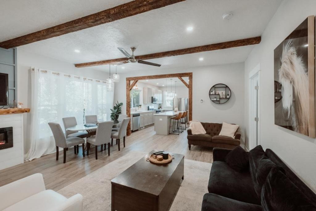 Corvallis House | Urban Rustic Getaway
