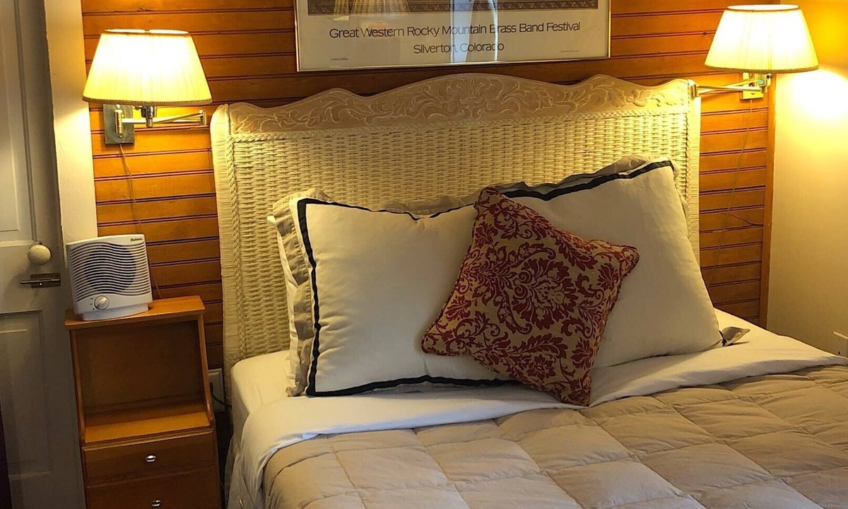 Silverton Villa | Villa Room 2 Summary: