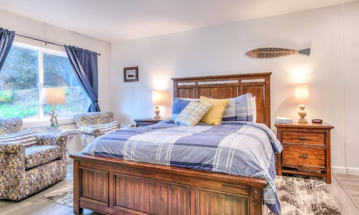 Depoe Bay Apartment | W5 – The Fin - The Whale Inn | Cozy Coastal Studio