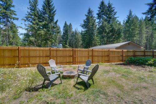 Hoodsport House | Walk to Water! Lake Kokanee Cabin w/Mtn Views