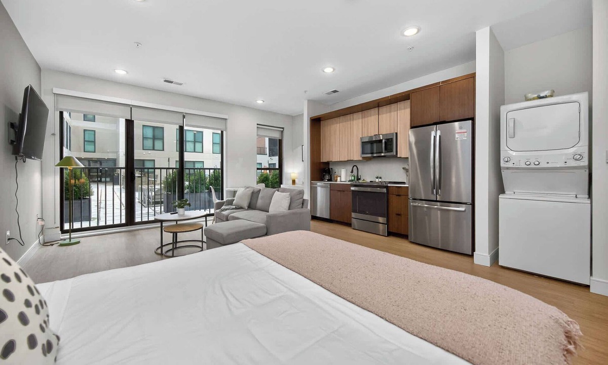 Pendleton Apartment | Walkable Downtown Studio OTR