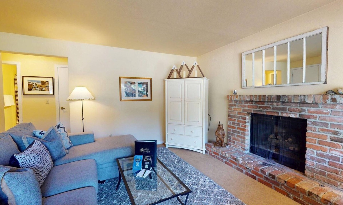 Warm Springs House | Wanderer Way Home - Cozy Alpine Gem, Minutes From Downtown & Pet Friendly