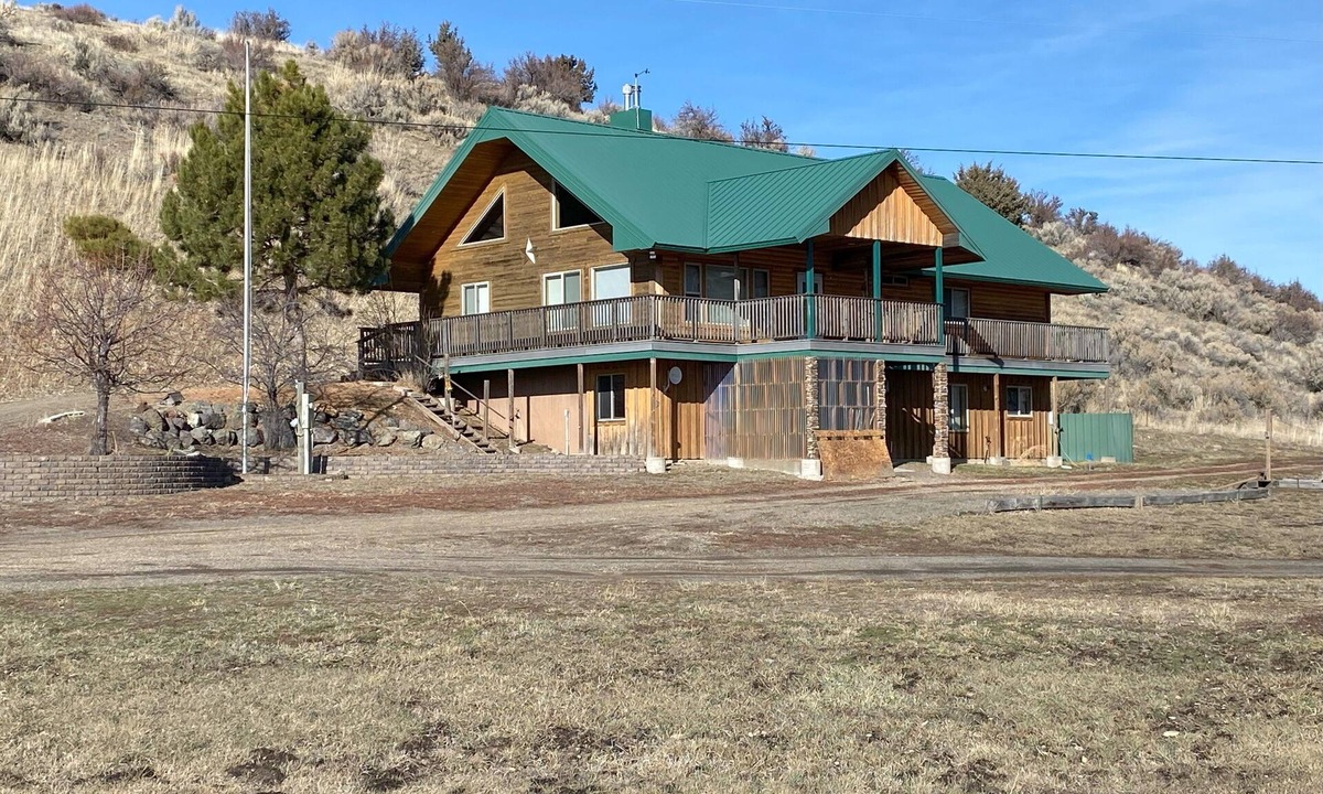 Lakeview House | Warner Creek Lodge