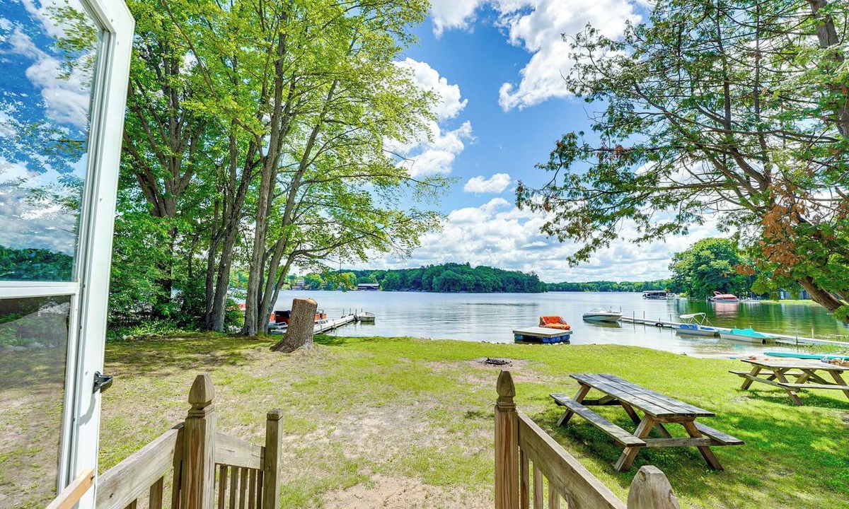 Irons Cabin | Waterfront Escape on Bass Lake: Paddle, Fish, Swim