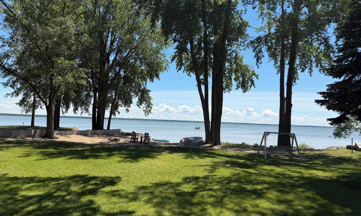 Pigeon House | Waterfront retreat; open concept; remodeled; perfect for large families!