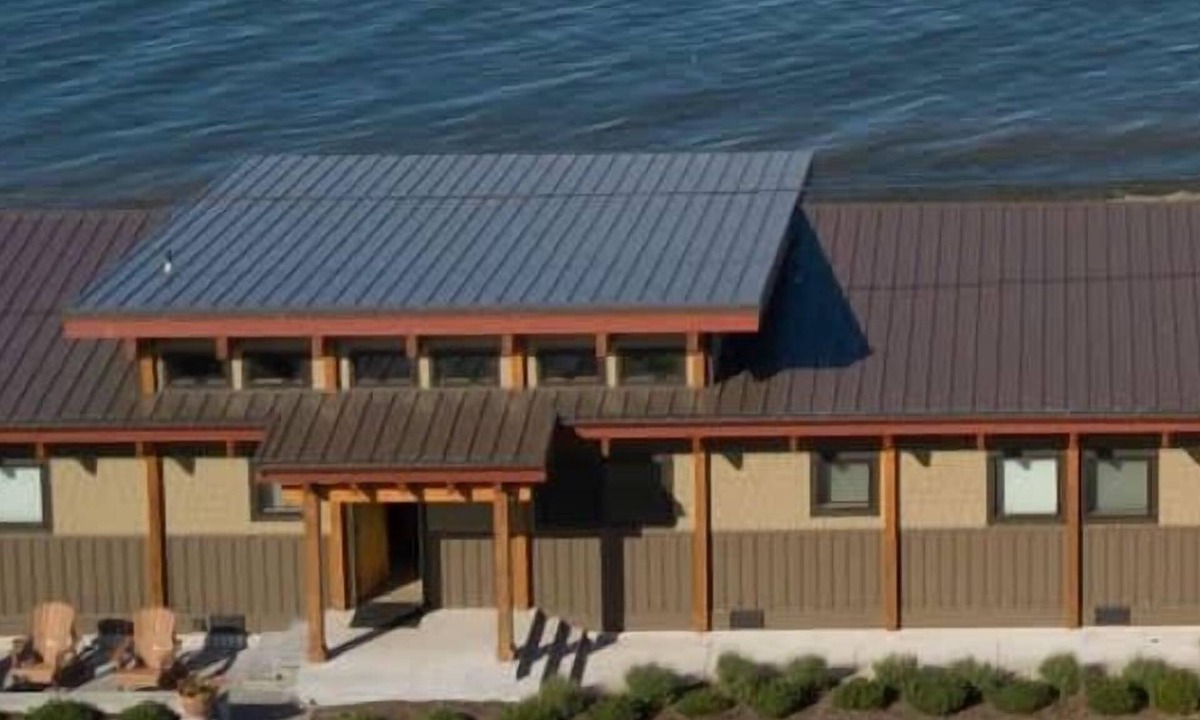 Sequim House | Waters Edge Your Ideal Beachfront Escape, sleeps 6