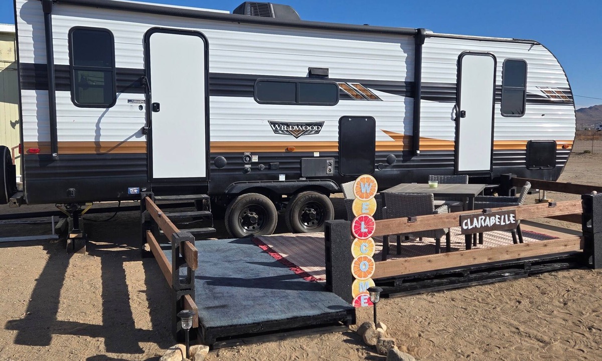 Dolan Springs House | Welcome Clarabelle @ Cain's Ranch. Cozy RV in Lovely Dolan Springs, AZ
