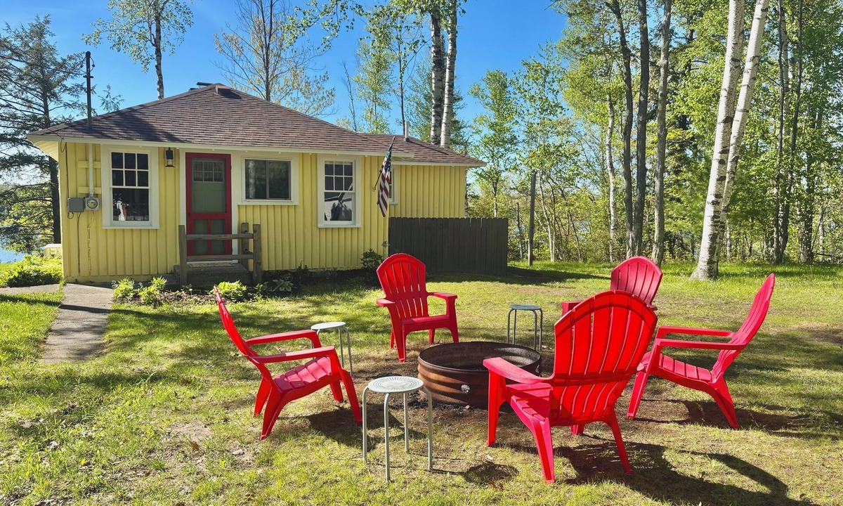 Long Lake Cottage | Wells On the Water -A Tiny but Mighty Cottage on Loon Lake