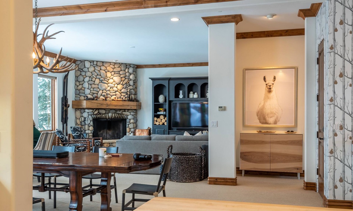 Ketchum House | Williams Townhome - Luxury Multi-Level with Private Hot Tub