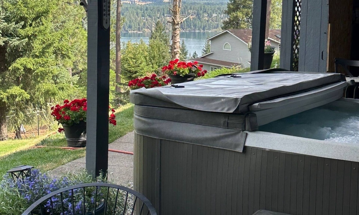 Hayden View Estates House | Wonderful 1-bedroom bungalow in Coeur d'Alene