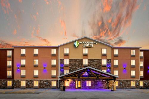 Davenport Hotel | WoodSpring Suites Davenport Quad Cities