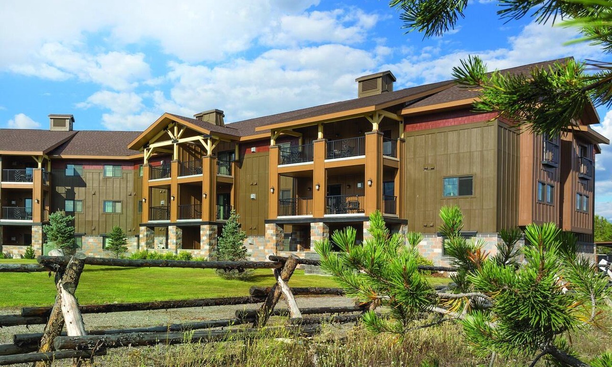 West Yellowstone Condo | Worldmark West Yellowstone 1minute to Gate! queen or 2twins 2ndBR BEST IN TOWN!