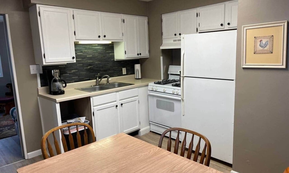Springfield Apartment | Yang on Sprang - Comfortable 1 bedroom duplex