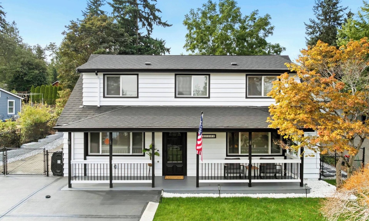 Highline Apartment | “Your cozy family spot in the perfect part of Seattle, minutes from everything“