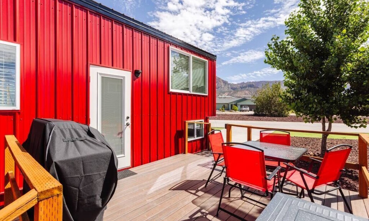 Apple Valley House | Zion Basecamp Private Hot Tub Near Trails