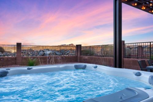 Hurricane House | Zion Escape-Private Hot Tub