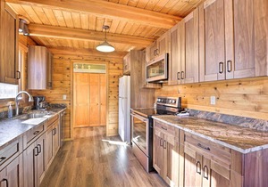 1 Mi to Granby Ranch: Family-Friendly Cabin!