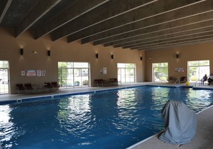 Golf course drive Branson Surrey w/ master hot tub! July 1-5, 2022 in Branson