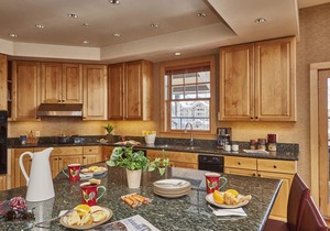 JHRL - Cody House 1A - Incredible Base Location