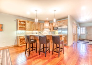 Luxurious Collins Lake condo w/updated amenities, shared pool & easy ski access