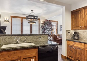 Outpost: Grand View 5130 - Air Conditioned!