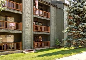Powder Pointe Condominiums 102A
