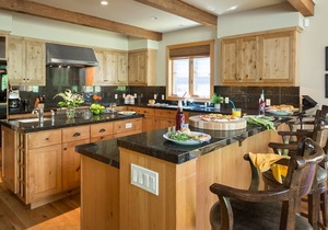 Slope-side Granite Ridge luxury lodge with ample space for all