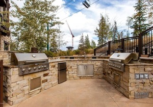 Slopeside Studio Condo in Empire Pass with Mountain Views
