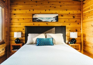 Snug Harbor Resort and Marina - One Bedroom Water View Cabin