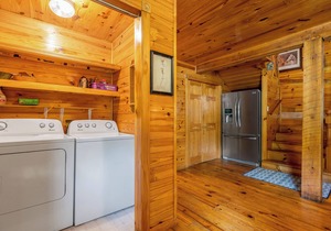 Spacious Cabin Retreat Near Cave Run Lake & Marina