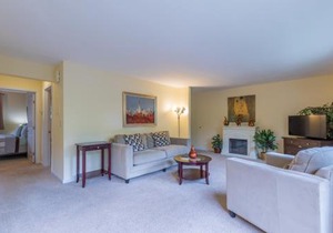 the Romeo, Best Area, 2 Bedrooms, WD, Jacuzzi Bath, No Stairs, New Carpet, 825sf