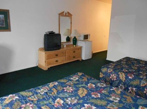 Comfort Meets Affordability At Guesthouse Enumclaw | Enumclaw