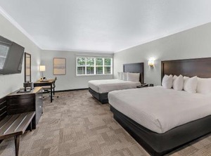 Wesley Inn | Gig Harbor