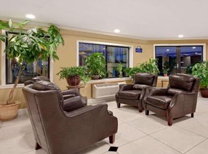 Days Inn | Monta Vista