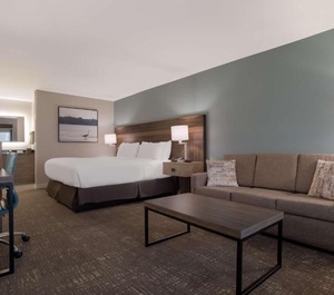 Flagship Inn 